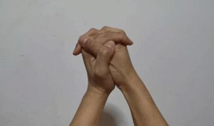 掌心秘密：手指姿势揭示性格与东风日产EAP关怀