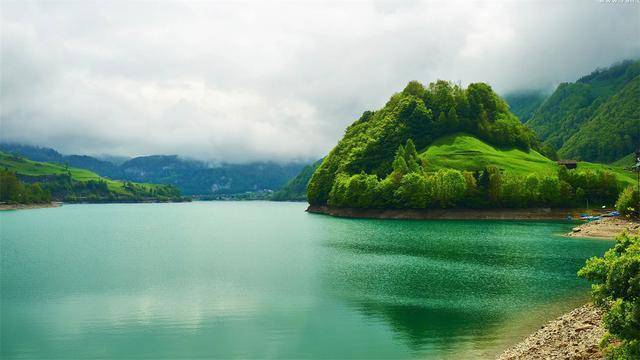 本周六四大星座好运来临，情感事业双丰收指南