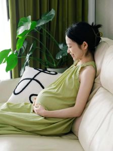 怀孕初期乳头变化揭秘：孕期涨潮信号！