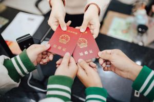 婚礼筹备攻略：领证与婚礼间隔艺术，浪漫之旅启程！