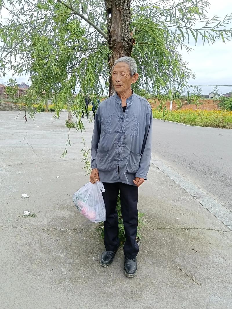 乌蒙山区扶贫特岗英雄：特种兵的脱贫攻坚传奇