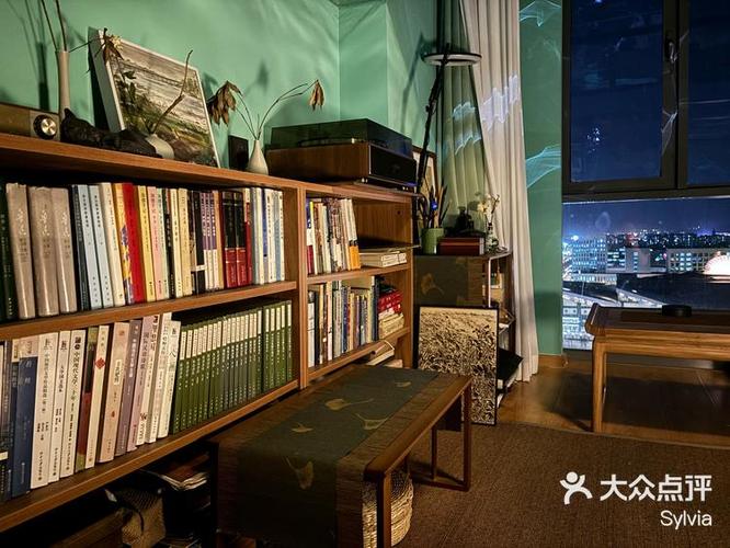 都市烟火爱情：沈卧的波折恋曲