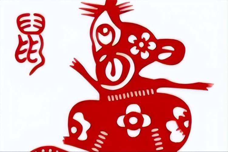 生肖桃花季：鼠蛇马猪如何在磨砺中绽放爱情事业