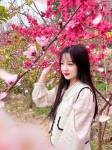 四大生肖桃花盛，浪漫季节邂逅幸福！