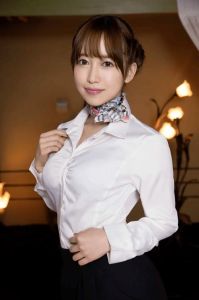 日本熟妇浓密黑毛HD图片：揭示社会审美与文化冲突