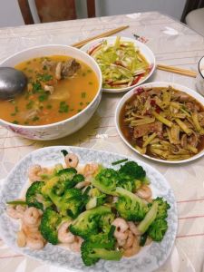 孕晚期老公让我做饭：责任与情感的双重考验