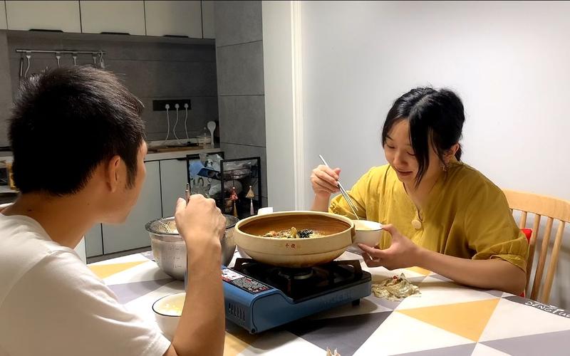 老公还要一个孕妇做饭给他吃：孕期妻子的家庭责任与个人权益冲突