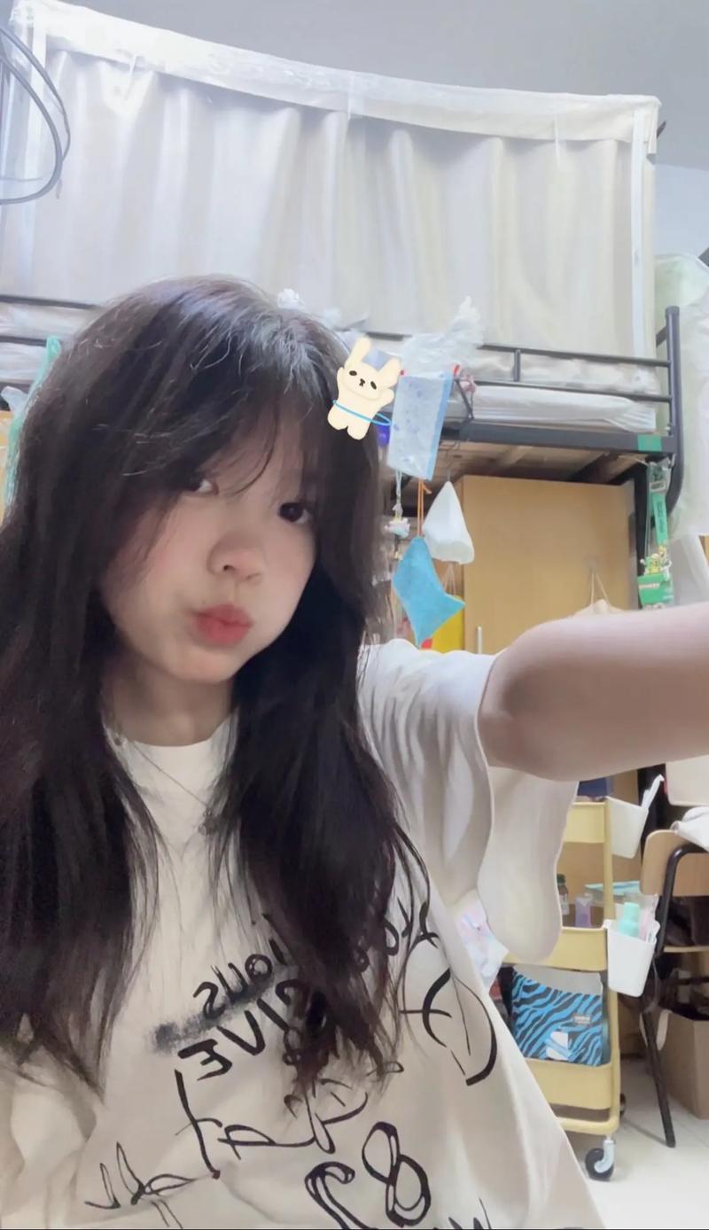 女生‘早点睡’的深层含义及应对技巧