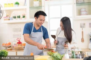 携手烹饪，温馨时光提升厨艺与感情