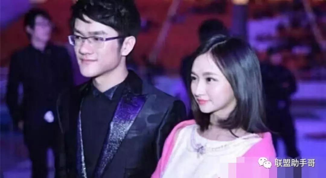 2025星座女性：爱情事业双线战，挑战中的璀璨传奇