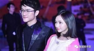 2025星座女性：爱情事业双线战，挑战中的璀璨传奇
