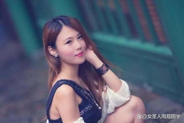 生肖魅力揭秘：哪些女生最让男生心动？