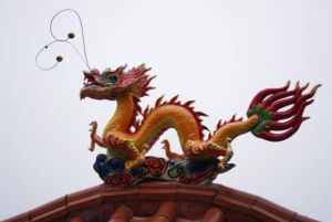 龙马猴鸡四生肖：揭秘40岁事业巅峰贵人相助之谜