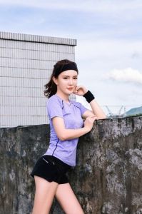 运动装潮人性格解码：时尚态度与个性魅力