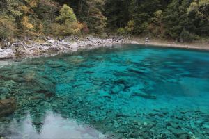 女人梦见水涌出：财运与内心世界的秘密