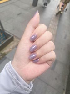 揭秘纯色爱好者心理，穿搭技巧打造时尚个性