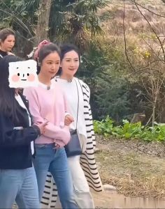 夫妻信任危机：修复裂痕，坚守信念的爱情考验