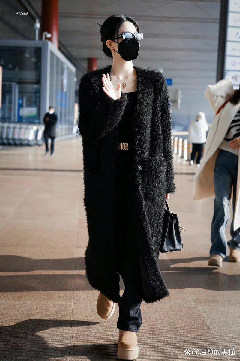 黑色服饰女生的性格解析与人生故事