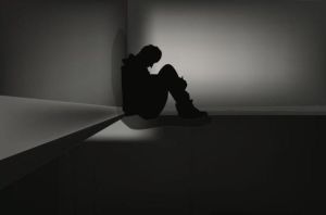 揭秘孤独者心理：社交孤立人群的内心世界与应对策略
