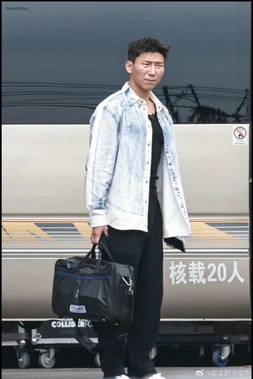 揭秘：爱美男士的性格心理与生活态度