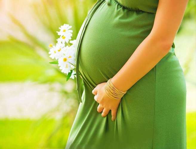 解梦：未婚女性梦中怀孕的深层含义