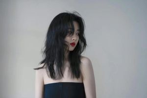高冷人格色彩偏好揭秘：黑白灰简约奢华之道