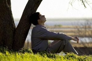 孤独行者的内心世界：男人的深度独白