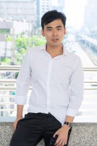 揭秘：男性偏爱白色衣物的心理动机与性格特质
