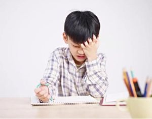 孩子沉默原因解析及沟通策略