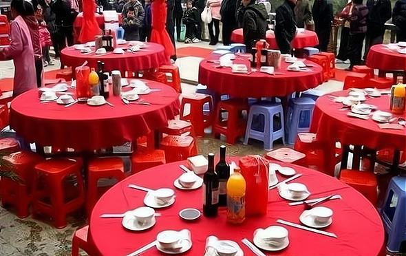 梦见再婚酒席解析：财运关系与心理预兆揭秘