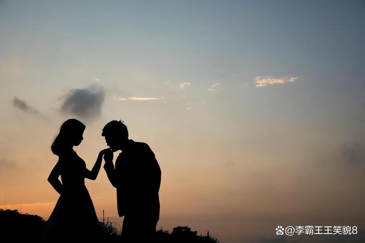 八字命理揭秘：隐藏在命运中的爱情密码