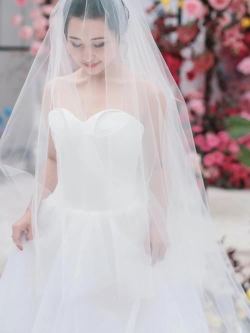 梦见婚礼无婚纱：揭秘梦境寓意与生活影响