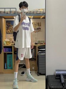 揭秘男生穿白的心理与性格：白色背后的生活态度