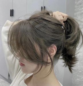 揭秘冷色系女生心理：冷静外表下的独特魅力