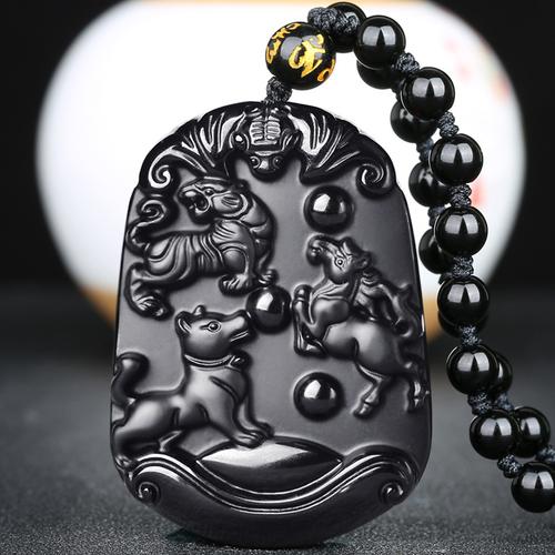 生肖龙羊猪女神：揭秘家庭幸福秘诀