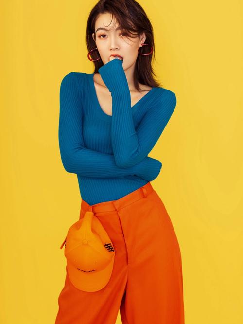 橙色女性性格揭秘：活力色彩背后的秘密