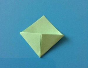 揭秘摸布料角落心理：儿童至成人习惯解析