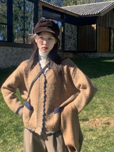 揭秘：捻衣角女生的心理原因及应对策略