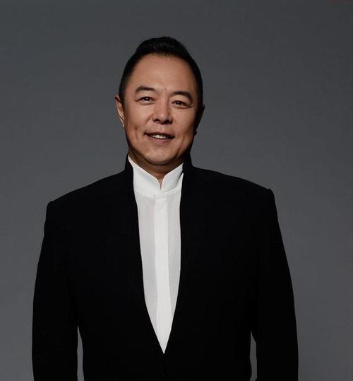67岁男人晚年爱情：挑战与机遇的故事