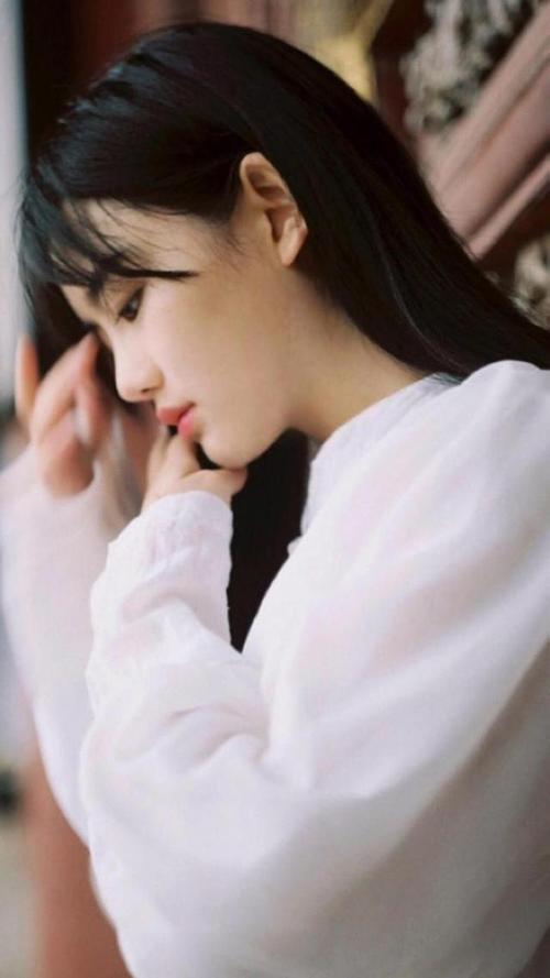 纯真魅力：揭秘心思单纯女生的独特魅力