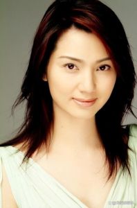 未婚先孕：社会压力下的女性选择与权益