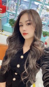 多风格女性魅力解析：如何成为时尚焦点