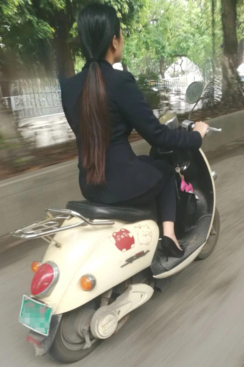 36码鞋女生：身高揭秘与独特性格魅力
