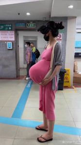 解析梦境：怀孕生产的象征与心理影响