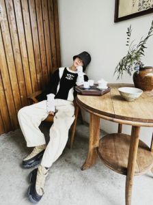 衣品决定品位：展现内在气质与生活态度