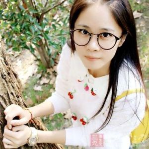 11日出生女孩命运揭秘：智慧星光照耀人生轨迹