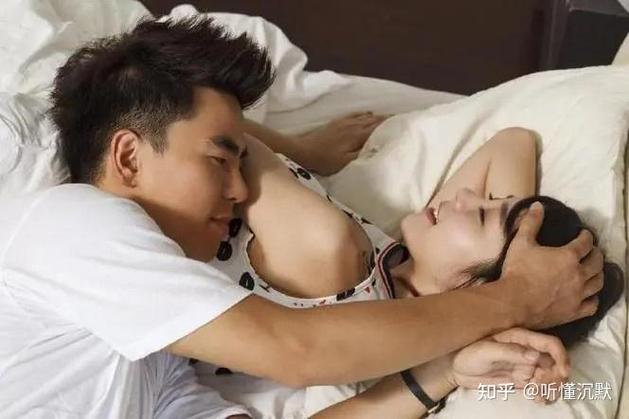 中年暧昧信号揭秘：理性看待情感，珍惜眼前人