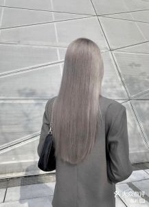 灰色性格：内敛稳重，职场人际双得意