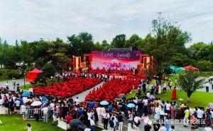 梦境婚礼揭秘：东北出马仙传说中的仙缘寓意
