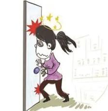 揭秘：走路蹭地者的十大特征及心理原因